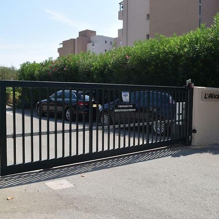 " Au Morgan De Vous " Apartamento Le Lavandou Exterior foto